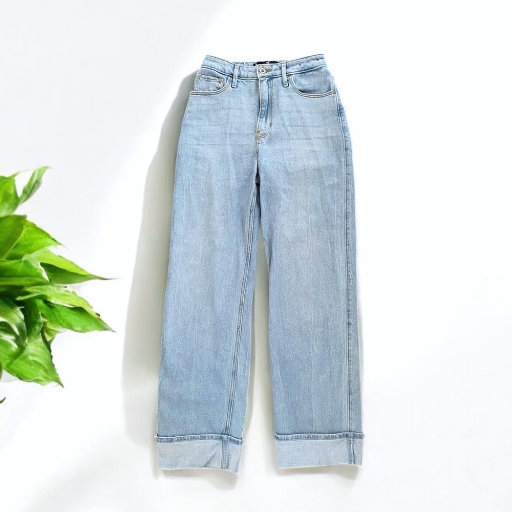SOLD • Hollister Ultra High Rise Light Wash Dad Jean